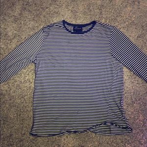 Long sleeve blue and white right striped shirt